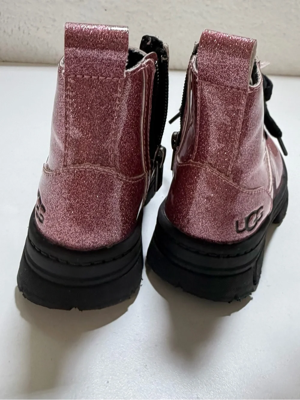 UGG Kids Ashton Lace Up Glitter Pink Combat Boots Size 7